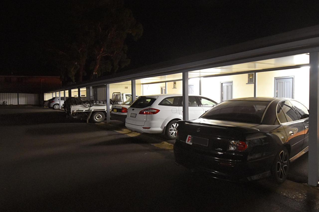 Armidale Inn Екстериор снимка