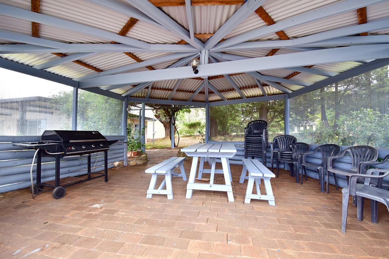 Armidale Inn Екстериор снимка